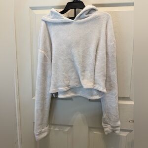 Elegant White Hooded Women's Sweater